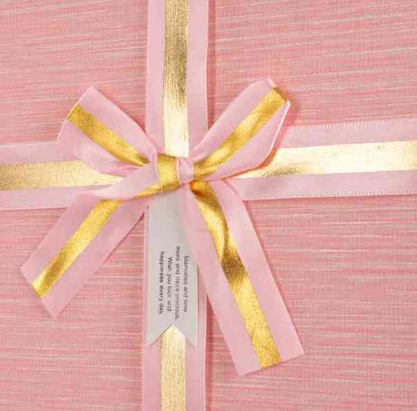 Коробка квадрат 17х17х8см Элегант Нежно-розовый